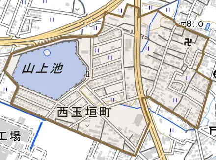 西玉垣町とその周辺の地図。町の範囲を重ねている
