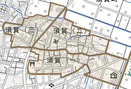 須賀とその周辺の地図。町の範囲を重ねている