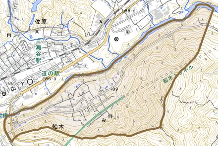船木とその周辺の地図。町の範囲を重ねている