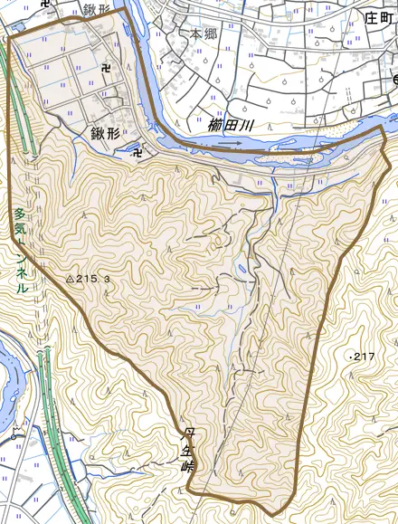 鍬形とその周辺の地図。町の範囲を重ねている