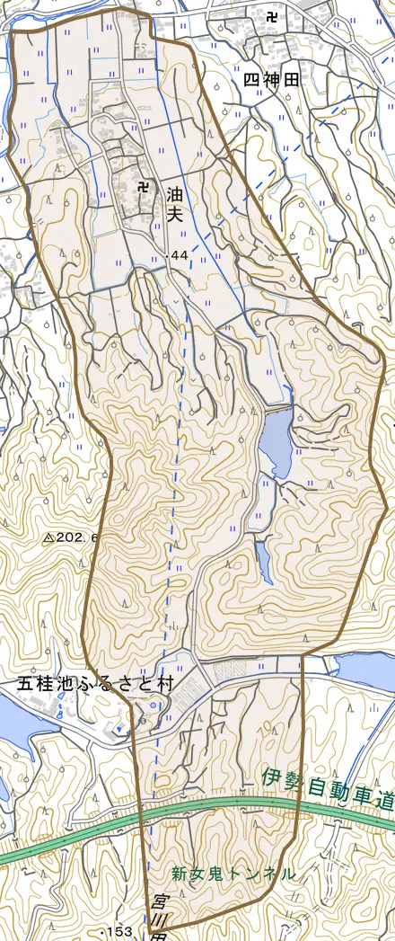 油夫とその周辺の地図。町の範囲を重ねている