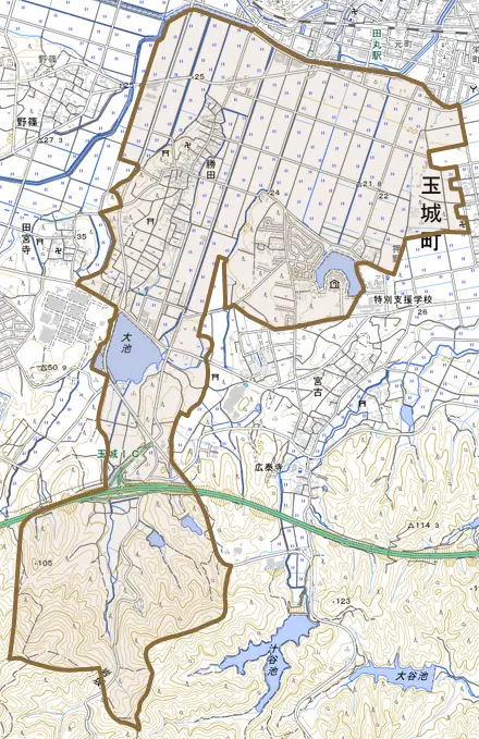 勝田とその周辺の地図。町の範囲を重ねている