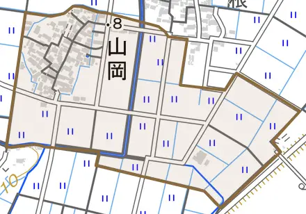 山岡とその周辺の地図。町の範囲を重ねている