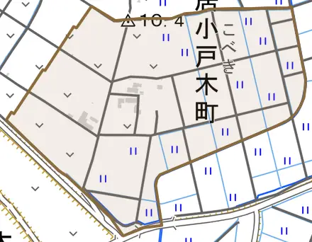 久居小戸木町とその周辺の地図。町の範囲を重ねている