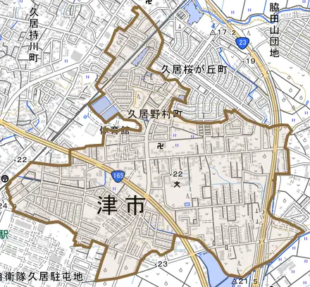 久居野村町とその周辺の地図。町の範囲を重ねている