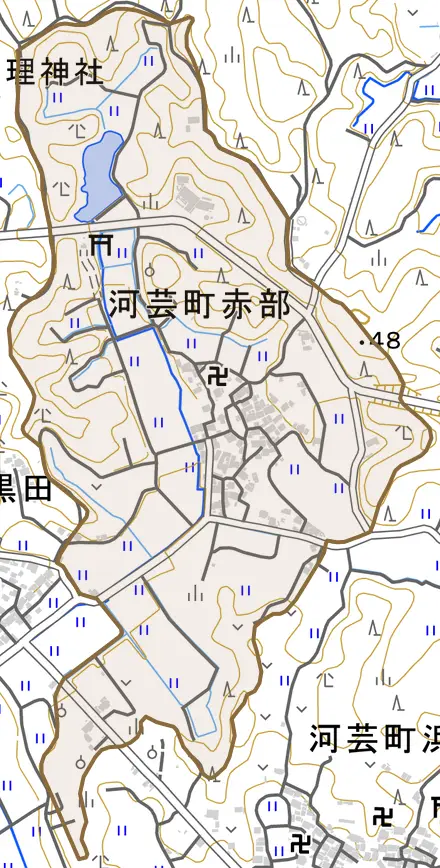 河芸町赤部とその周辺の地図。町の範囲を重ねている
