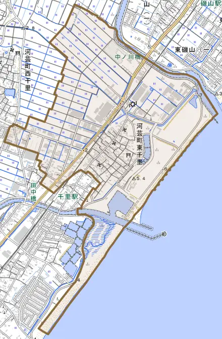 河芸町東千里とその周辺の地図。町の範囲を重ねている