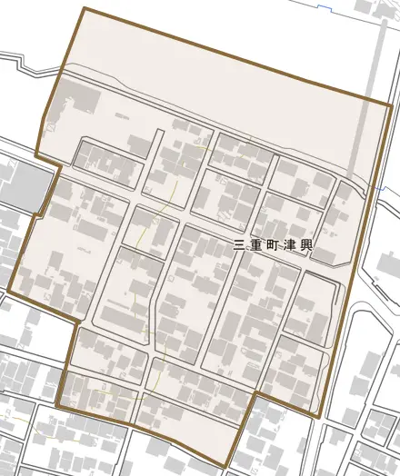三重町津興とその周辺の地図。町の範囲を重ねている