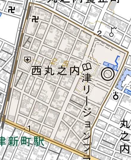 西丸之内とその周辺の地図。町の範囲を重ねている