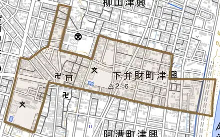 下弁財町津興とその周辺の地図。町の範囲を重ねている