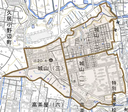 城山とその周辺の地図。町の範囲を重ねている