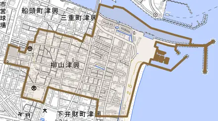柳山津興とその周辺の地図。町の範囲を重ねている