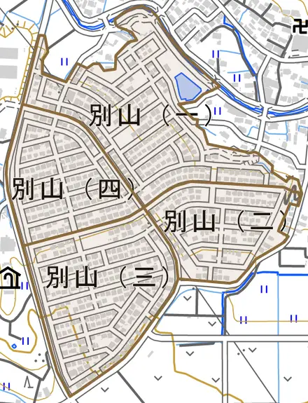 別山とその周辺の地図。町の範囲を重ねている