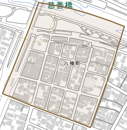 八幡町とその周辺の地図。町の範囲を重ねている