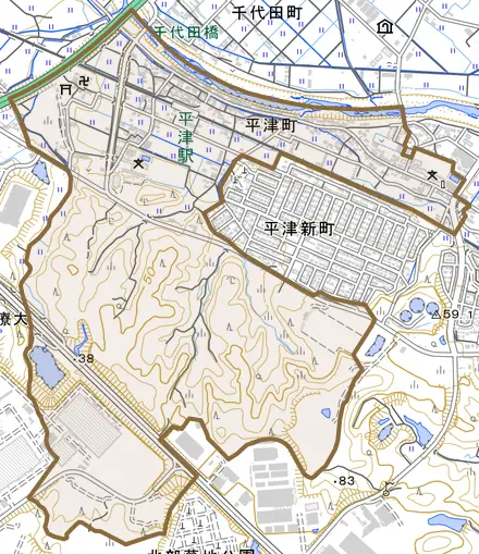 平津町とその周辺の地図。町の範囲を重ねている