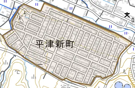 平津新町とその周辺の地図。町の範囲を重ねている