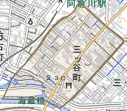 三ツ谷町とその周辺の地図。町の範囲を重ねている