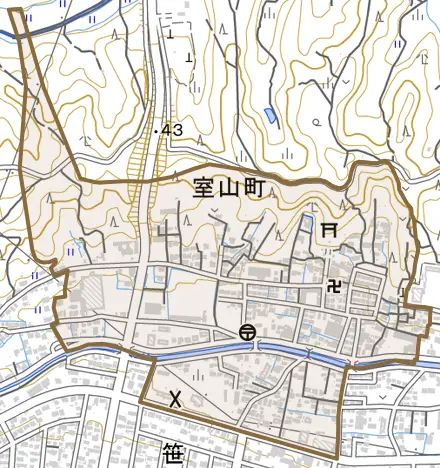 室山町とその周辺の地図。町の範囲を重ねている