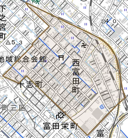 西富田町とその周辺の地図。町の範囲を重ねている