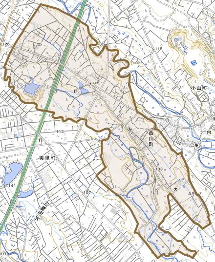 西山町とその周辺の地図。町の範囲を重ねている