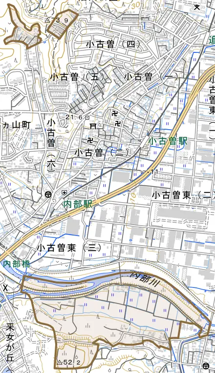 小古曽町とその周辺の地図。町の範囲を重ねている