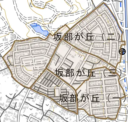 坂部が丘とその周辺の地図。町の範囲を重ねている