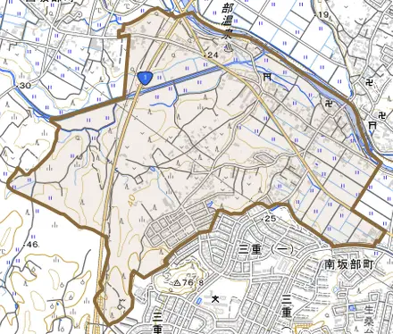 西坂部町川向とその周辺の地図。町の範囲を重ねている