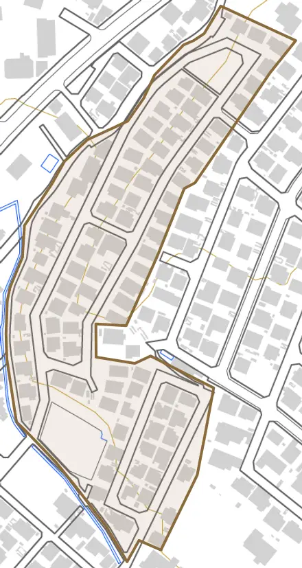 西垂坂町とその周辺の地図。町の範囲を重ねている