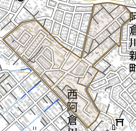 西阿倉川町三区とその周辺の地図。町の範囲を重ねている