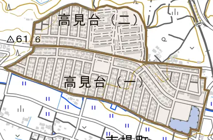 高見台とその周辺の地図。町の範囲を重ねている