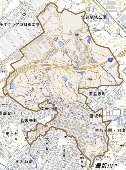 垂坂町とその周辺の地図。町の範囲を重ねている