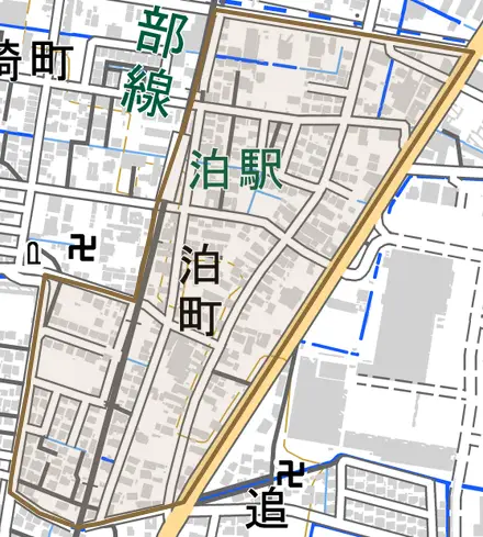 泊町とその周辺の地図。町の範囲を重ねている