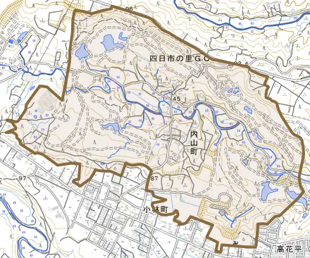 内山町とその周辺の地図。町の範囲を重ねている