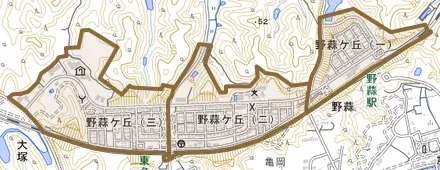 野蒜ケ丘とその周辺の地図。町の範囲を重ねている