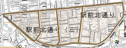 駅前北通りとその周辺の地図。町の範囲を重ねている