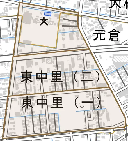 東中里とその周辺の地図。町の範囲を重ねている