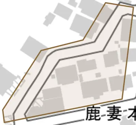 鹿妻本町とその周辺の地図。町の範囲を重ねている