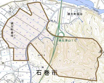 桃生町倉埣とその周辺の地図。町の範囲を重ねている