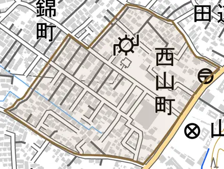 西山町とその周辺の地図。町の範囲を重ねている