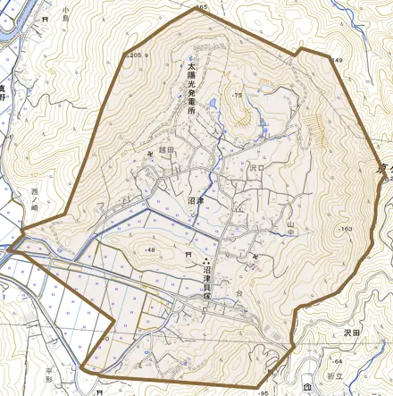 沼津とその周辺の地図。町の範囲を重ねている