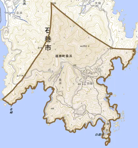 雄勝町桑浜とその周辺の地図。町の範囲を重ねている
