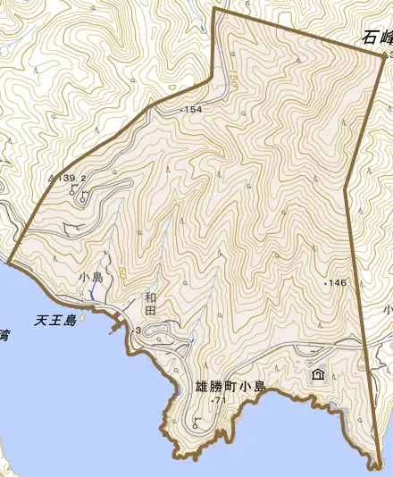 雄勝町小島とその周辺の地図。町の範囲を重ねている