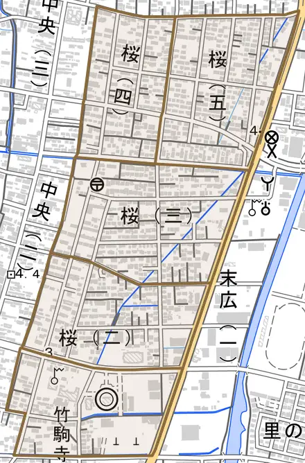桜とその周辺の地図。町の範囲を重ねている