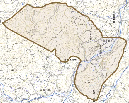 赤岩迎前田とその周辺の地図。町の範囲を重ねている