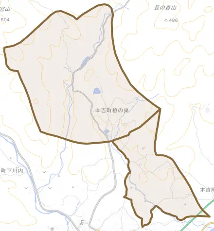 本吉町狼の巣とその周辺の地図。町の範囲を重ねている