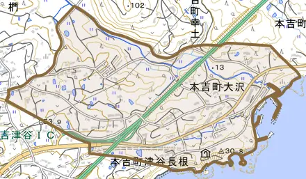 本吉町大沢とその周辺の地図。町の範囲を重ねている