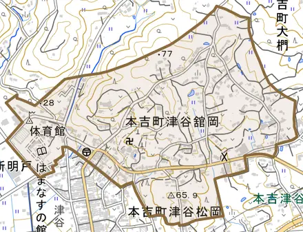 本吉町津谷舘岡とその周辺の地図。町の範囲を重ねている