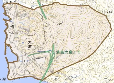 大浦とその周辺の地図。町の範囲を重ねている