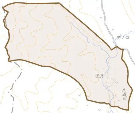 塚沢とその周辺の地図。町の範囲を重ねている