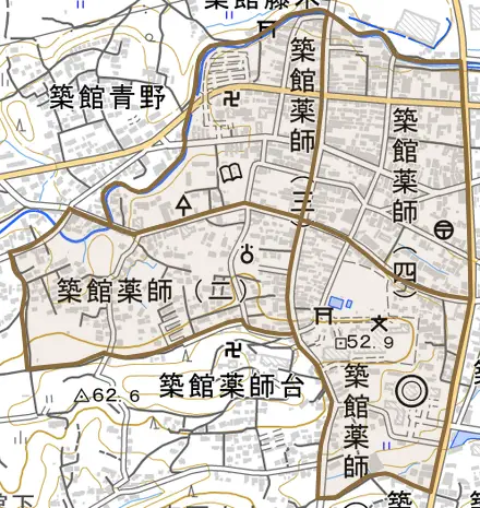 築館薬師とその周辺の地図。町の範囲を重ねている
